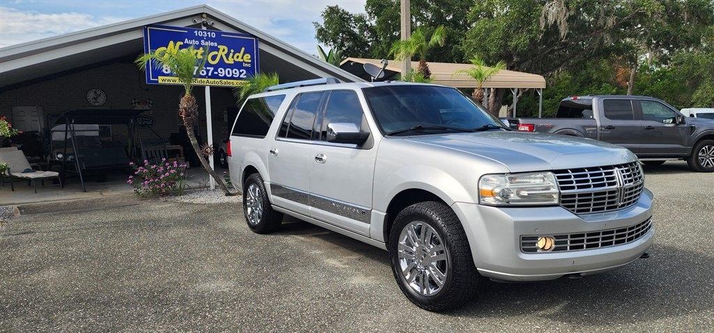 Lincoln Navigator L  2010