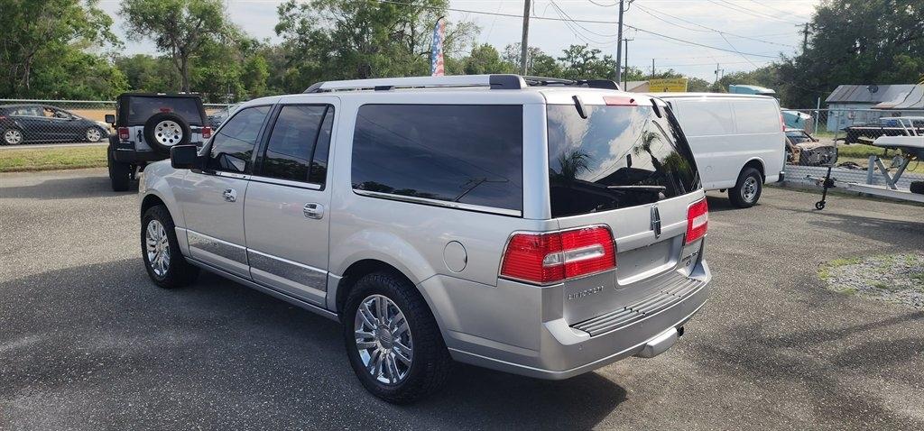 Lincoln Navigator L  2010