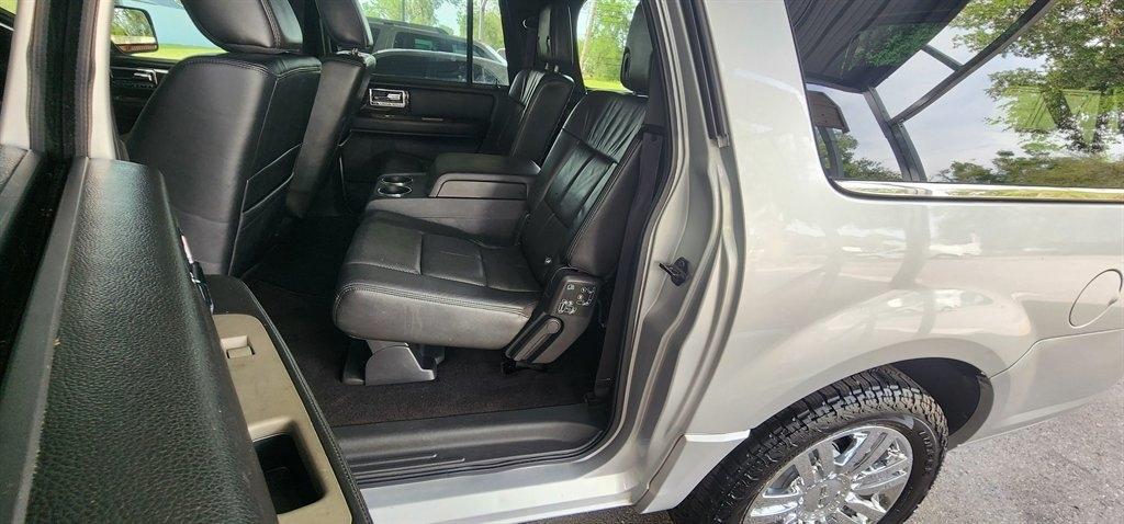 Lincoln Navigator L  2010