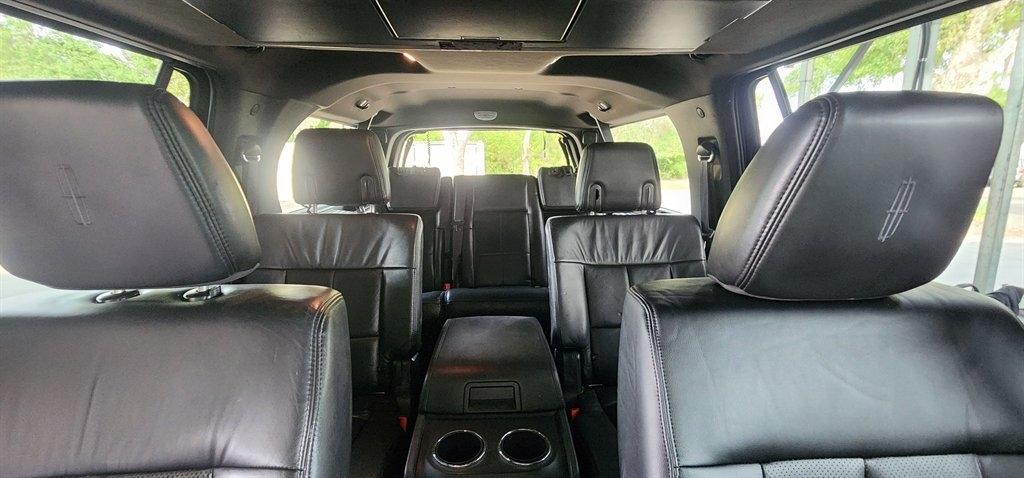 Lincoln Navigator L  2010