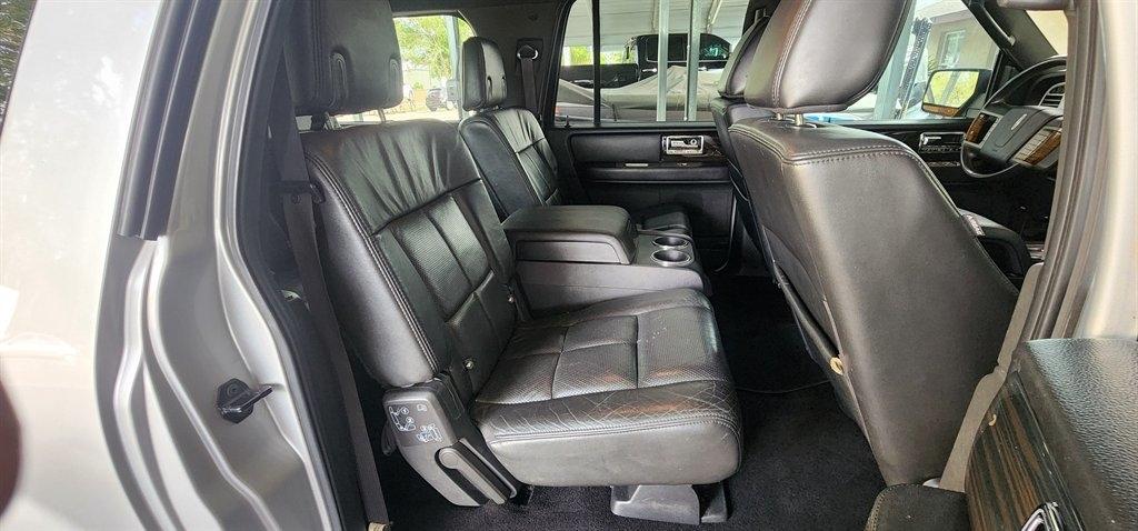 Lincoln Navigator L  2010