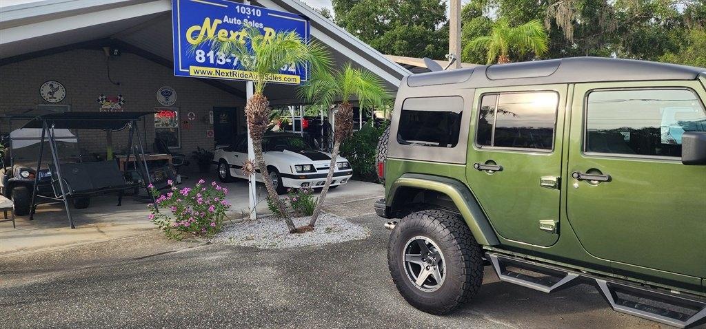 Jeep Wrangler 4WD 4dr Unlimited Sahara 2007