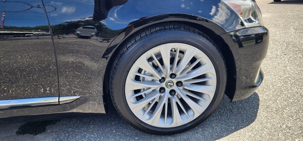 Lexus LS 460 4dr Sdn RWD 2013