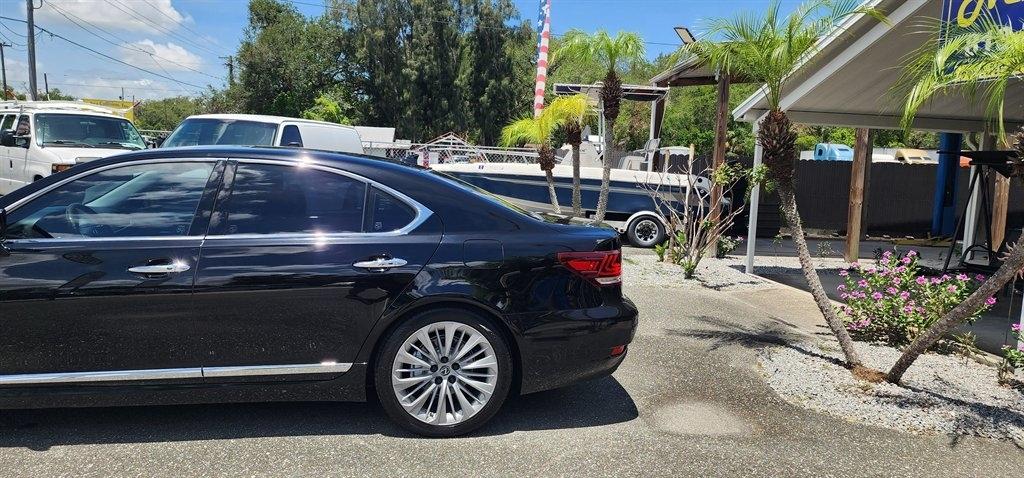 Lexus LS 460 4dr Sdn RWD 2013