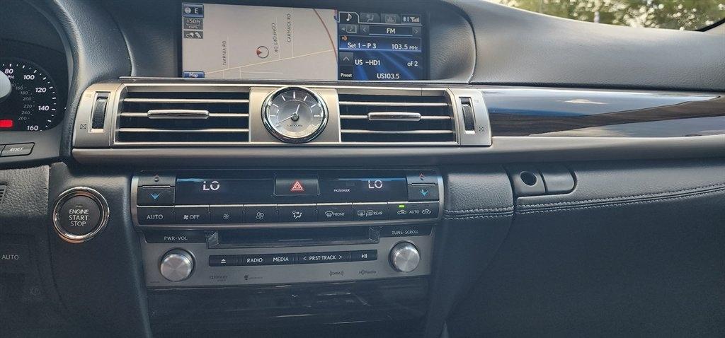 Lexus LS 460 4dr Sdn RWD 2013