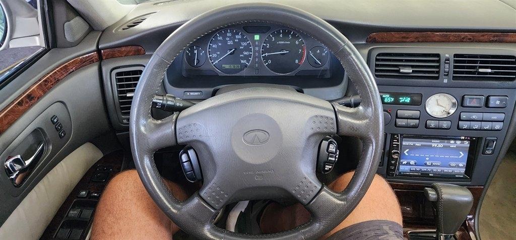 Infiniti Q45 Luxury Performance Sdn 1999