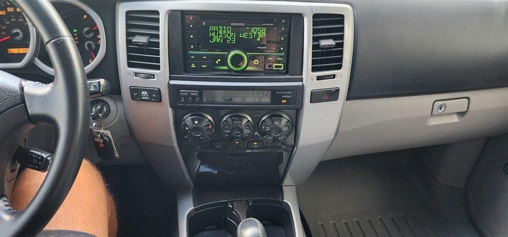 Toyota 4Runner  2005