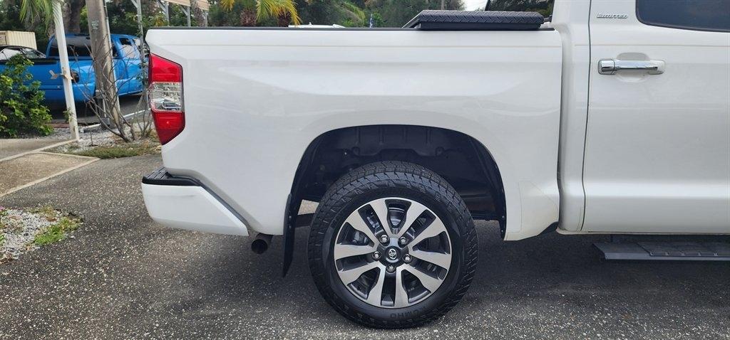 Toyota Tundra 2WD Limited CrewMax 5.5' Bed 5.7L (Natl) 2020