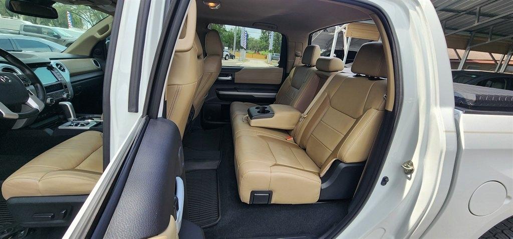 Toyota Tundra 2WD Limited CrewMax 5.5' Bed 5.7L (Natl) 2020