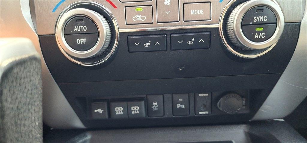 Toyota Tundra 2WD Limited CrewMax 5.5' Bed 5.7L (Natl) 2020
