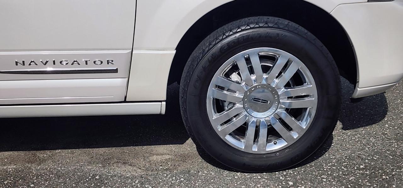 Lincoln Navigator  2012