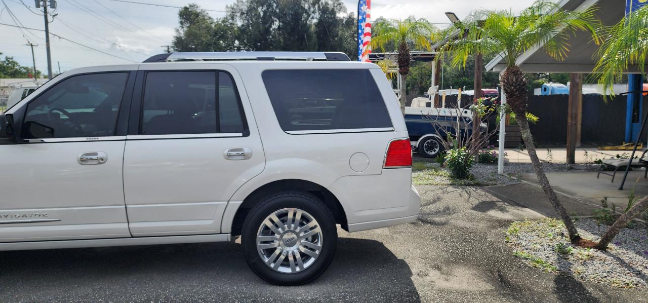 Lincoln Navigator  2012