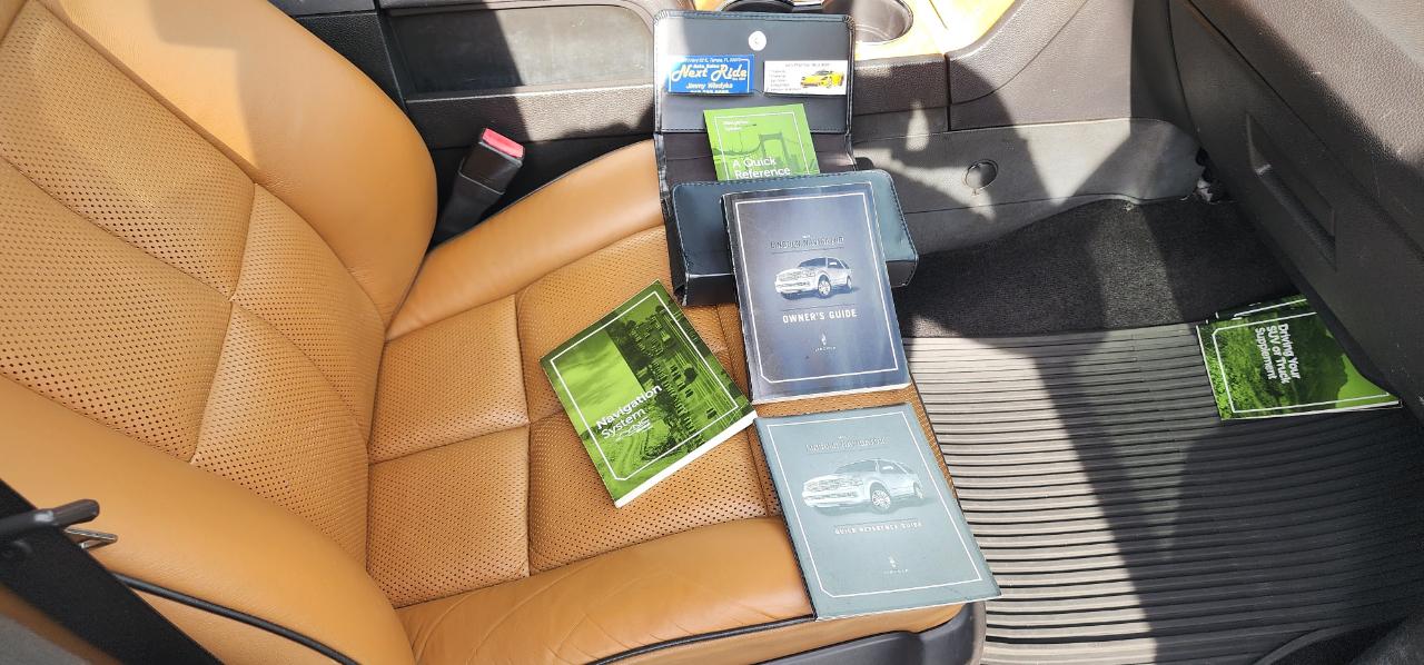 Lincoln Navigator  2012