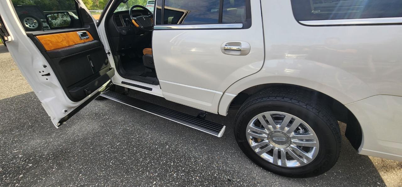 Lincoln Navigator  2012