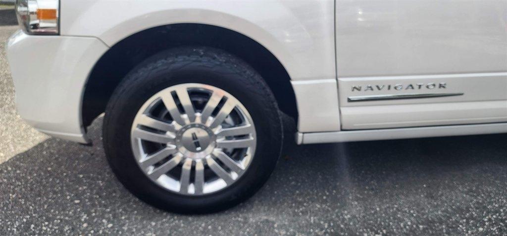 Lincoln Navigator  2012