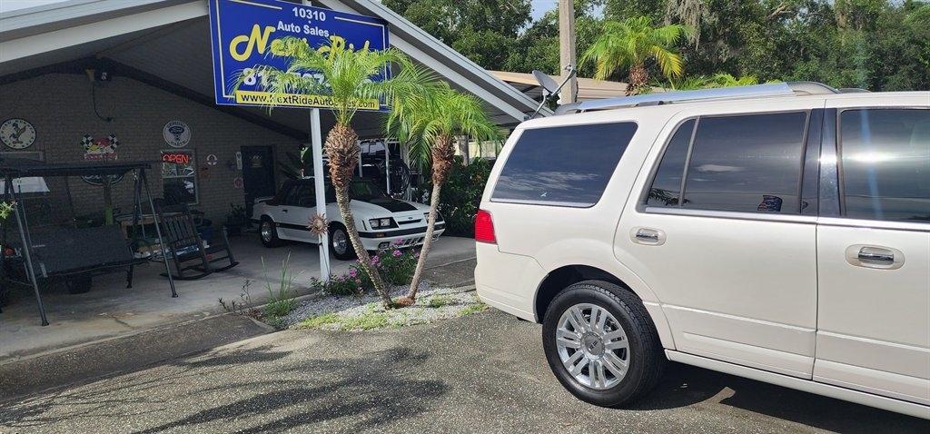 Lincoln Navigator  2012