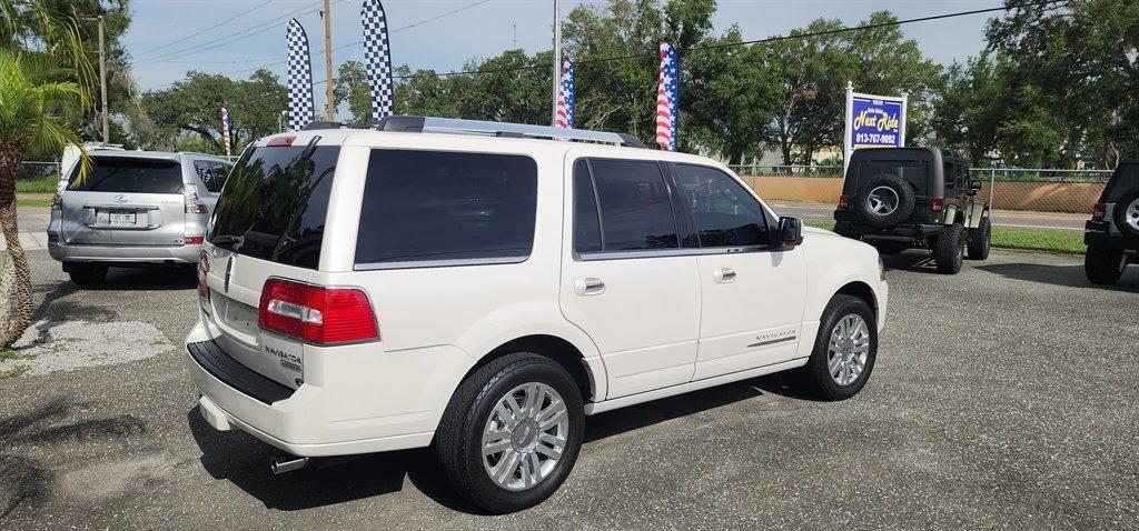 Lincoln Navigator  2012