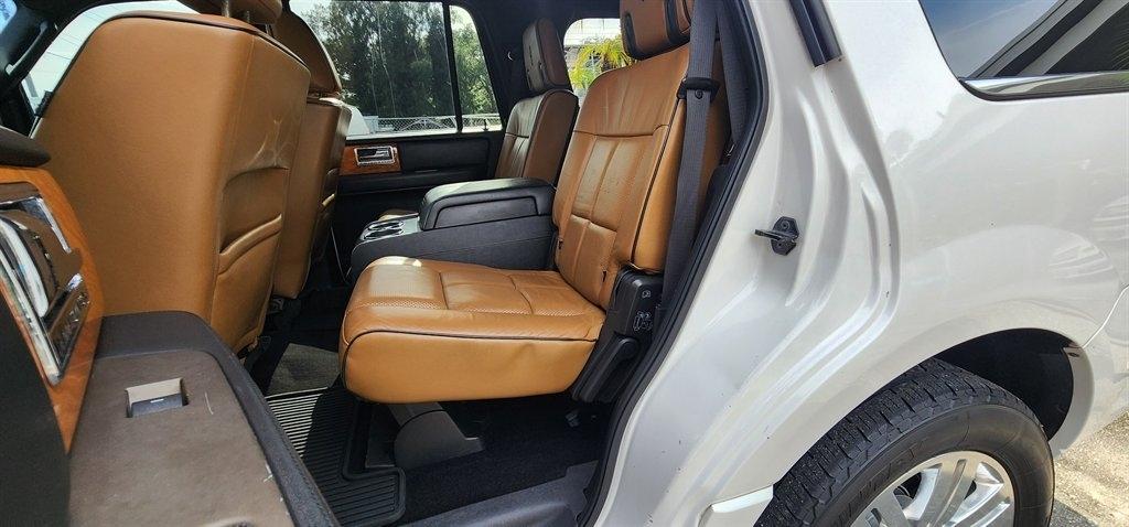 Lincoln Navigator  2012