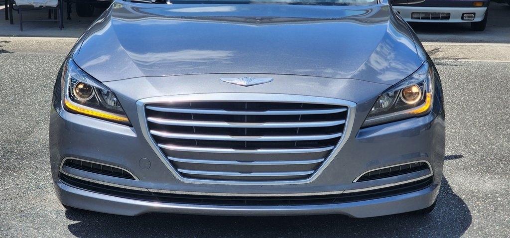 Hyundai Genesis 4dr Sdn V6 3.8L RWD 2015
