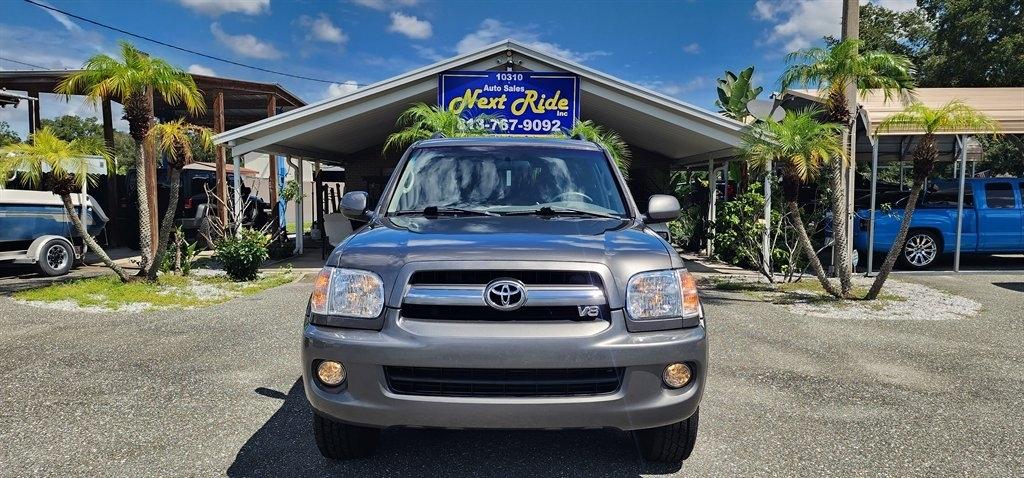 Toyota Sequoia 4dr SR5 (Natl) 2006