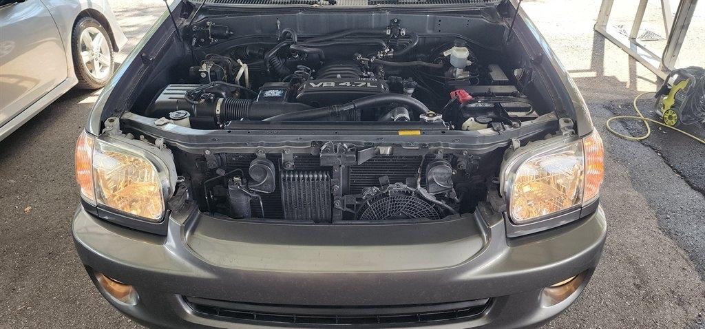 Toyota Sequoia 4dr SR5 (Natl) 2006