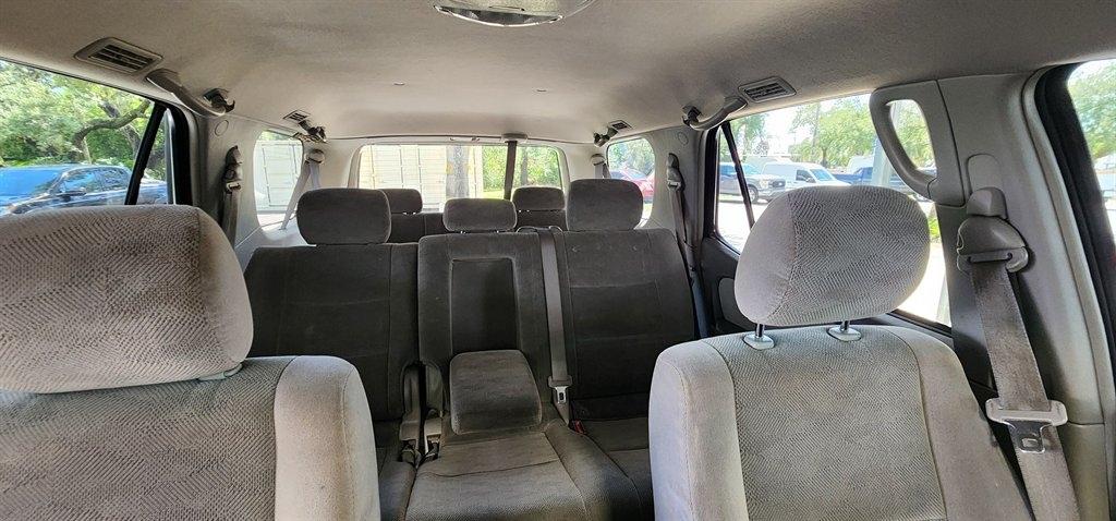 Toyota Sequoia 4dr SR5 (Natl) 2006
