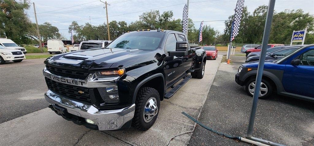 Chevrolet Silverado 3500HD 4WD Crew Cab 172" LT 2022