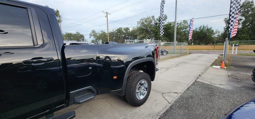 Chevrolet Silverado 3500HD 4WD Crew Cab 172" LT 2022