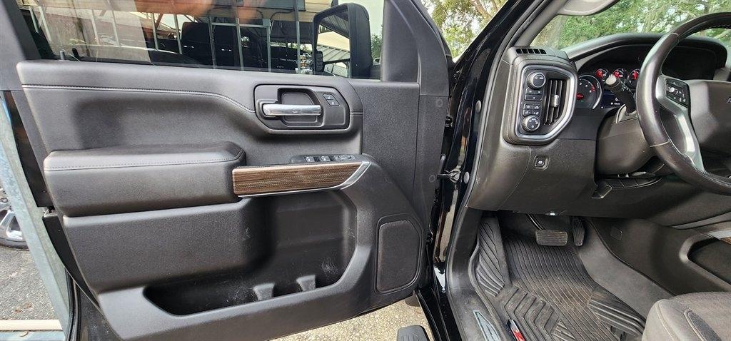 Chevrolet Silverado 3500HD 4WD Crew Cab 172" LT 2022
