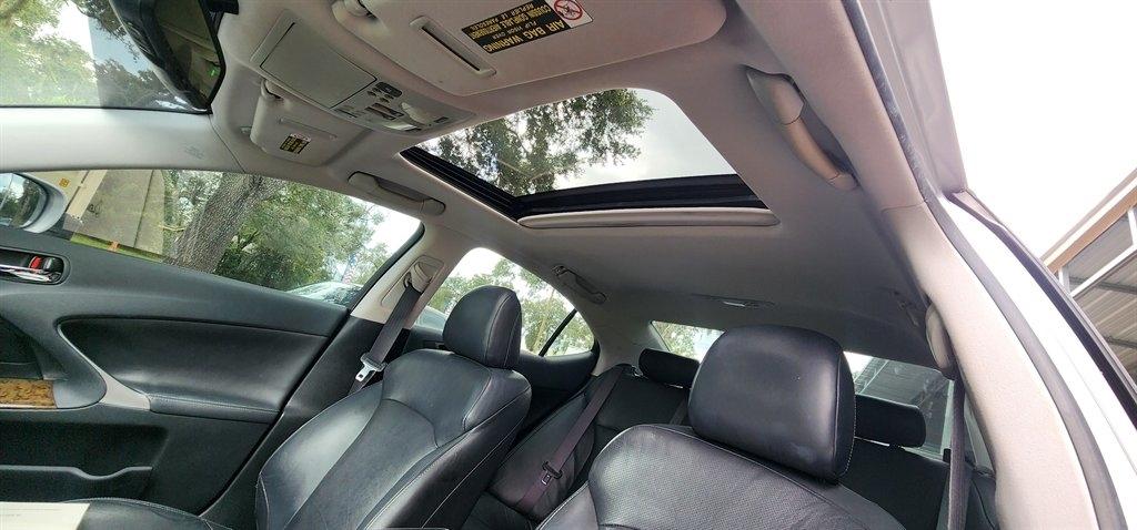 Lexus IS 250 4dr Sport Sdn Man RWD 2009