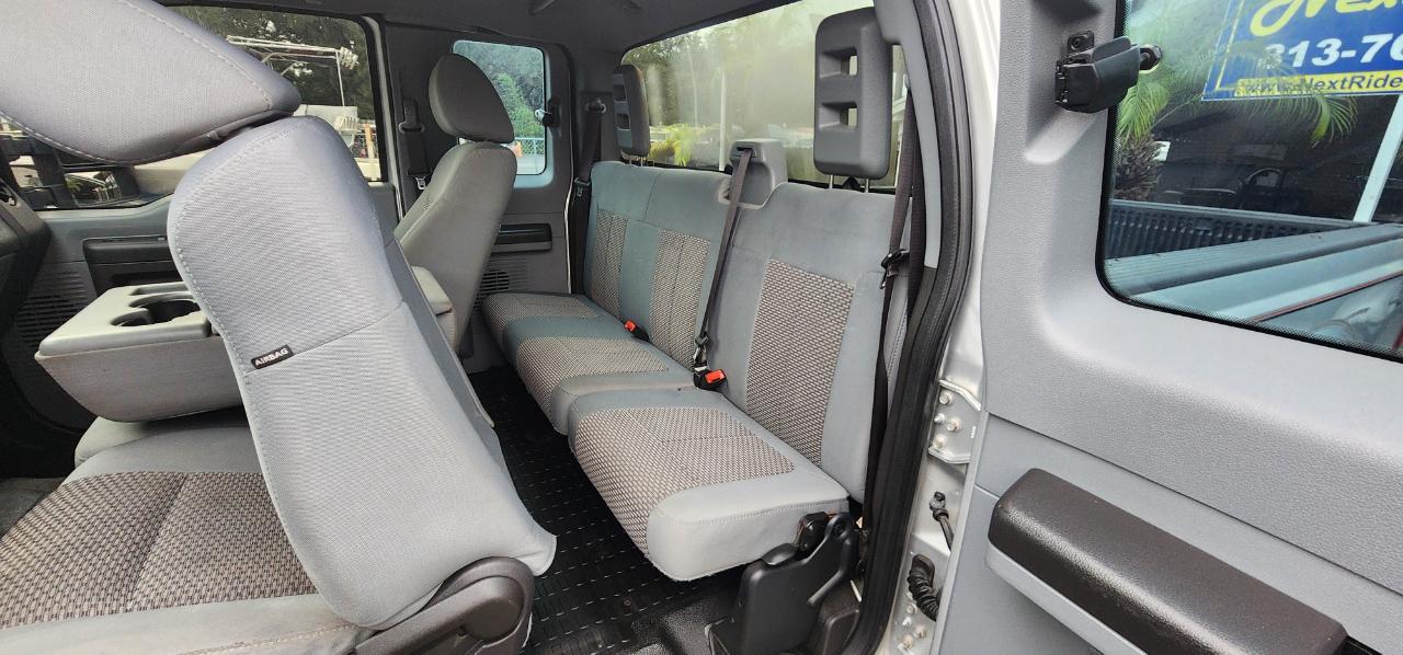 Ford Super Duty F-250  2011