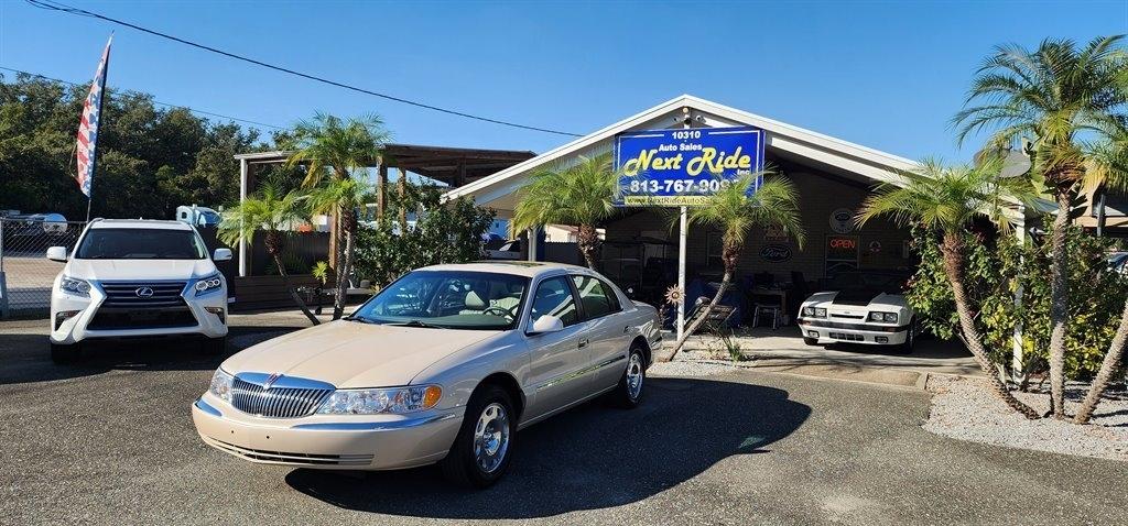 2001 Lincoln Continental 4dr Sdn