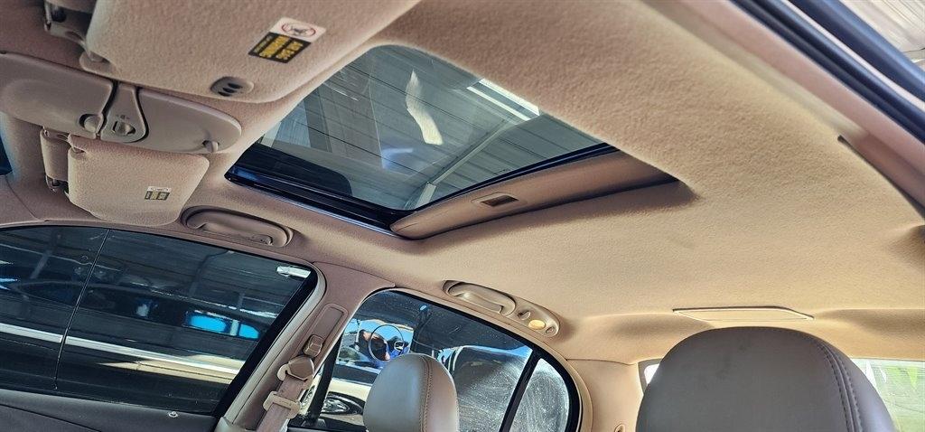 Lincoln Continental 4dr Sdn 2001