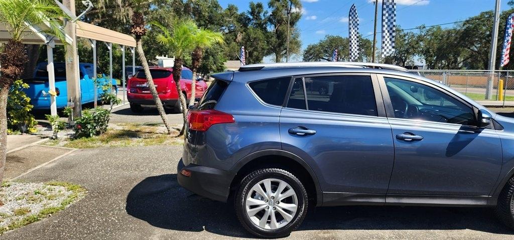 Toyota RAV4 FWD 4dr Limited (Natl) 2014