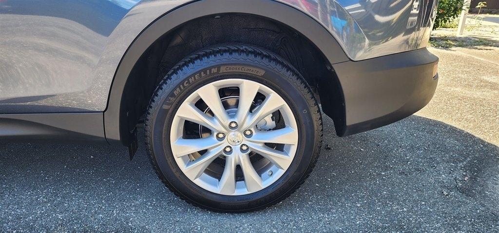 Toyota RAV4 FWD 4dr Limited (Natl) 2014