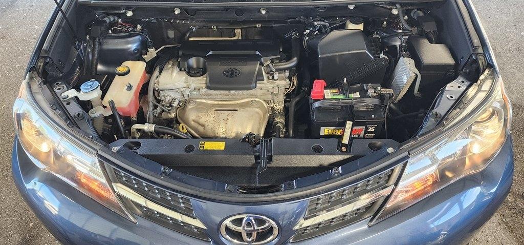 Toyota RAV4 FWD 4dr Limited (Natl) 2014