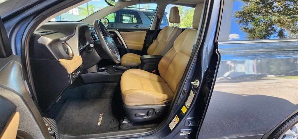 Toyota RAV4 FWD 4dr Limited (Natl) 2014