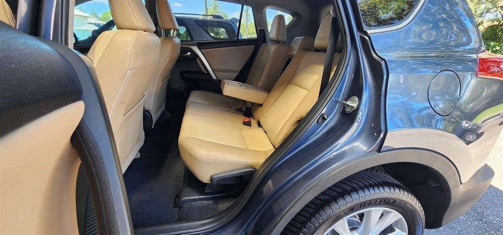 Toyota RAV4 FWD 4dr Limited (Natl) 2014