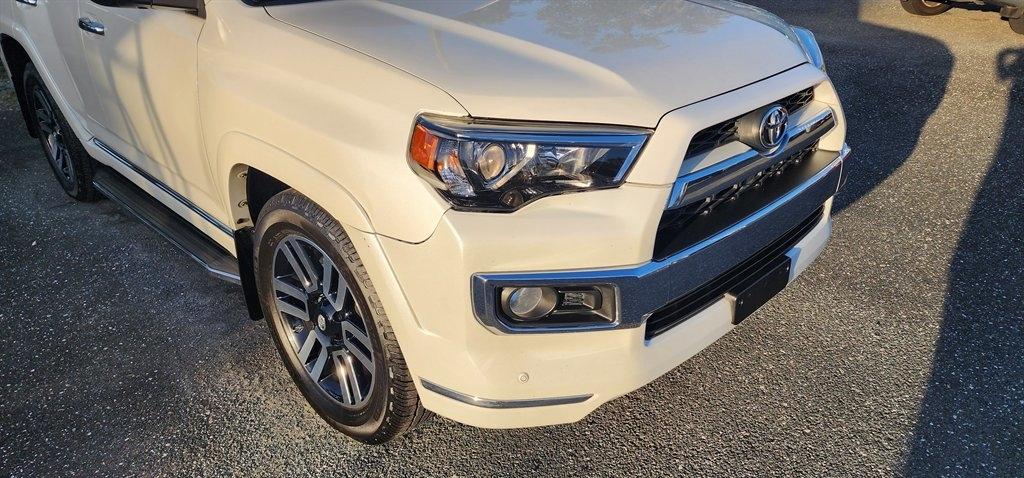 Toyota 4Runner RWD 4dr V6 SR5 Premium (Natl) 2015