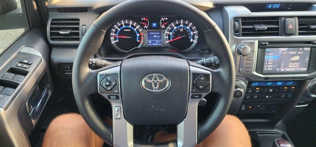 Toyota 4Runner RWD 4dr V6 SR5 Premium (Natl) 2015