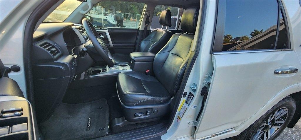 Toyota 4Runner RWD 4dr V6 SR5 Premium (Natl) 2015