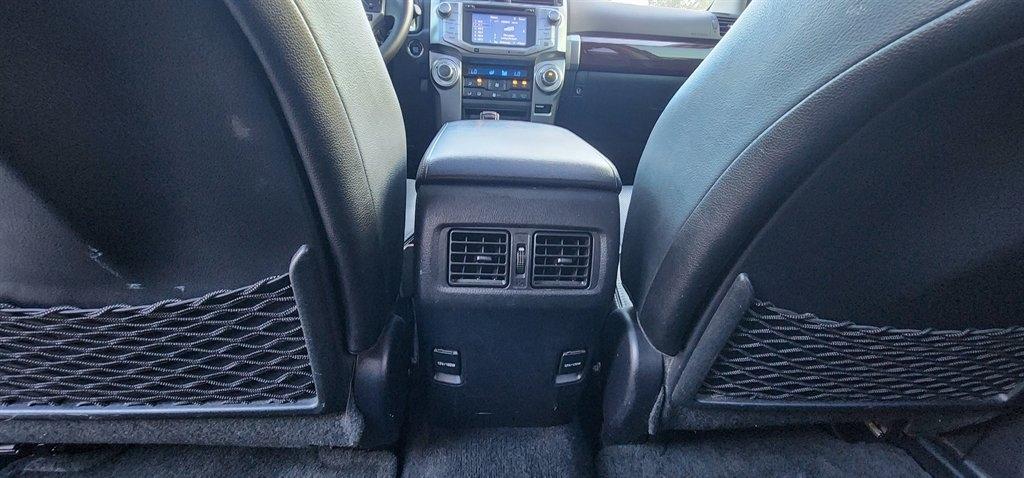 Toyota 4Runner RWD 4dr V6 SR5 Premium (Natl) 2015
