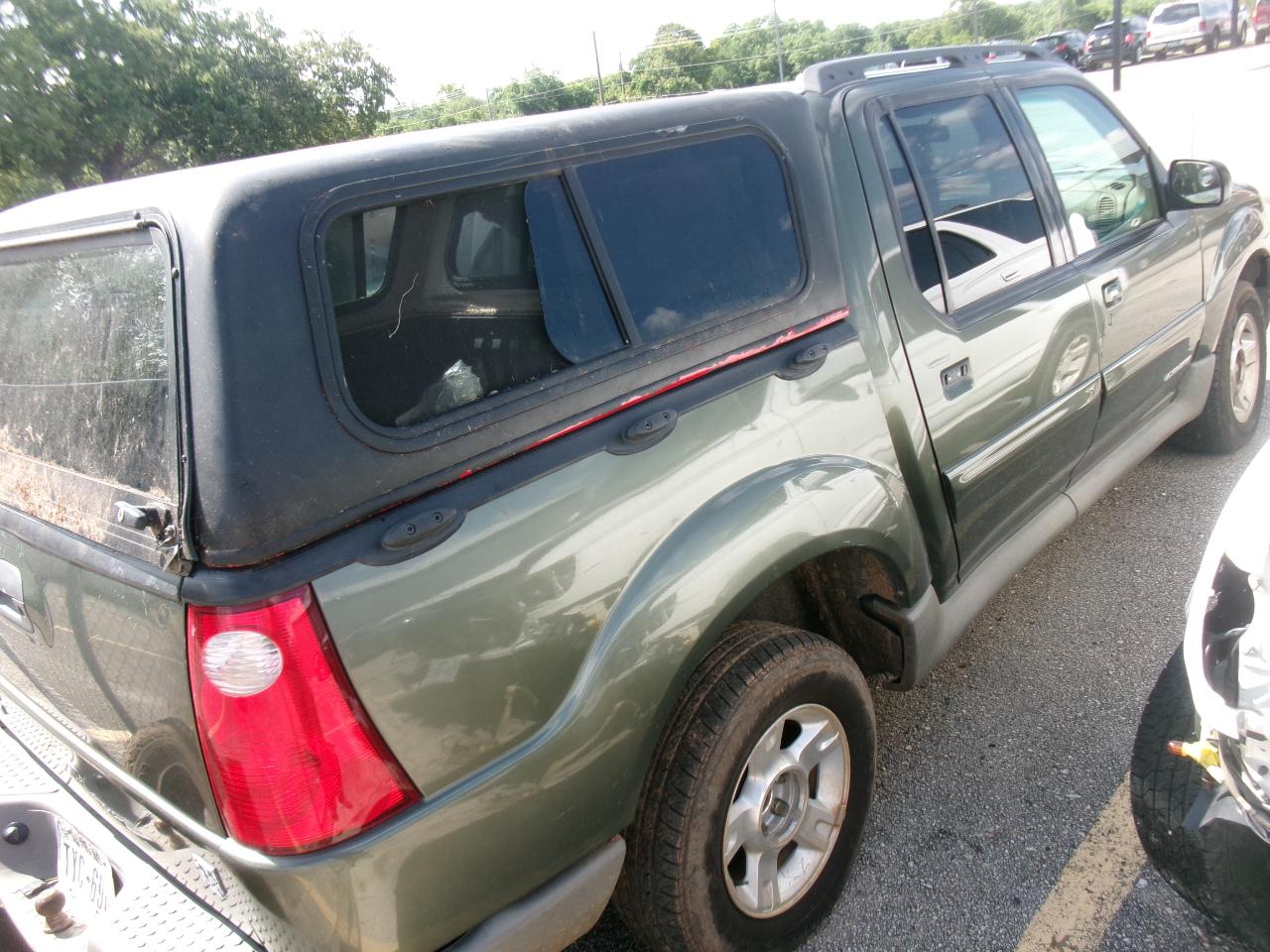 Ford Explorer Sport Trac 2WD 2001