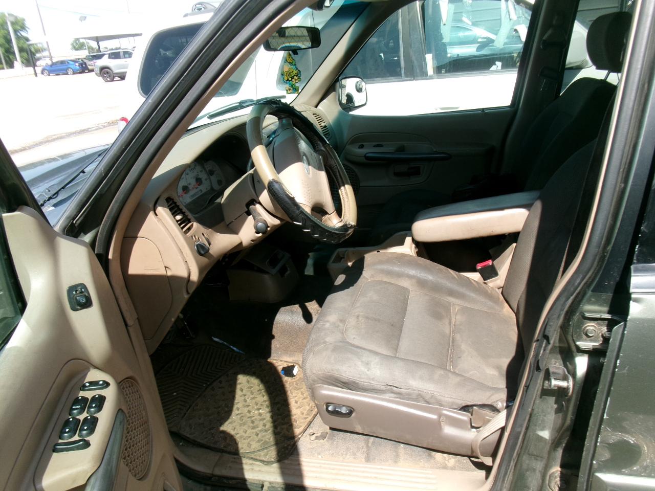 Ford Explorer Sport Trac 2WD 2001