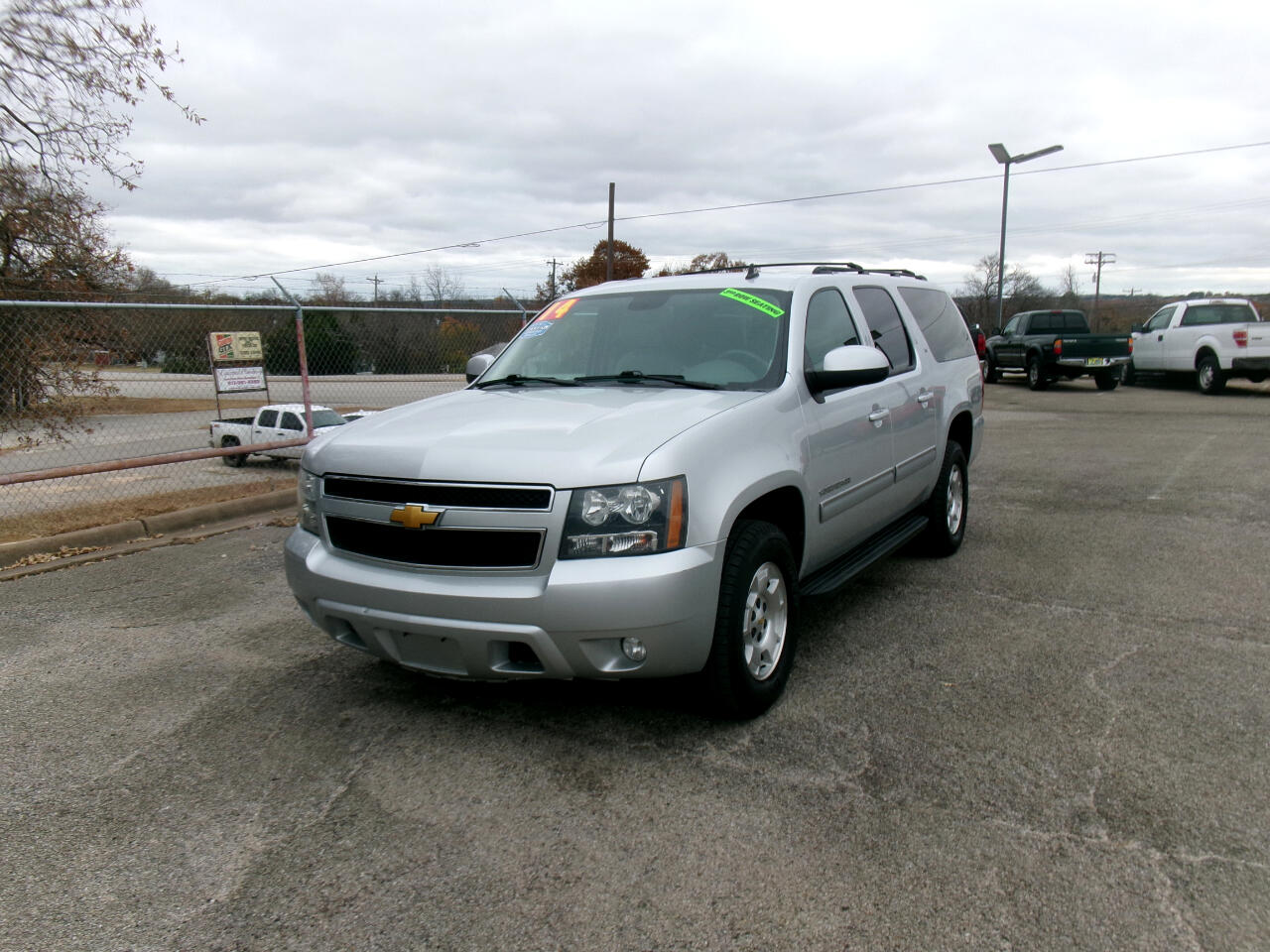 Chevrolet Suburban LT 1500 4WD 2014