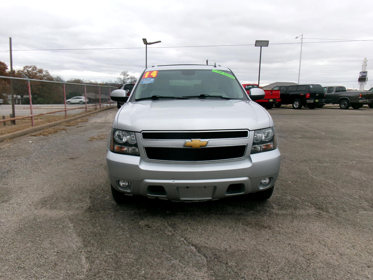 Chevrolet Suburban LT 1500 4WD 2014