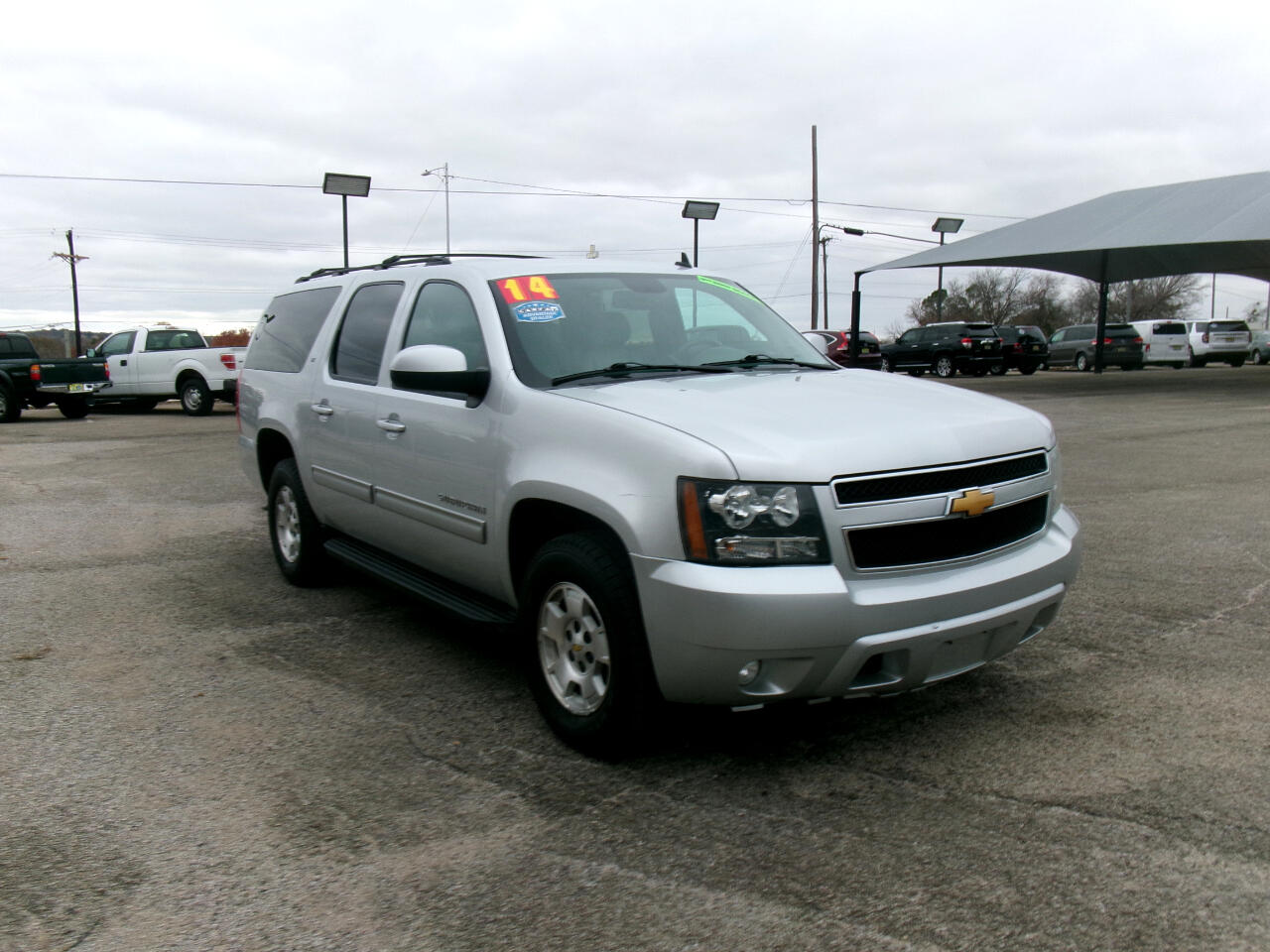 Chevrolet Suburban LT 1500 4WD 2014