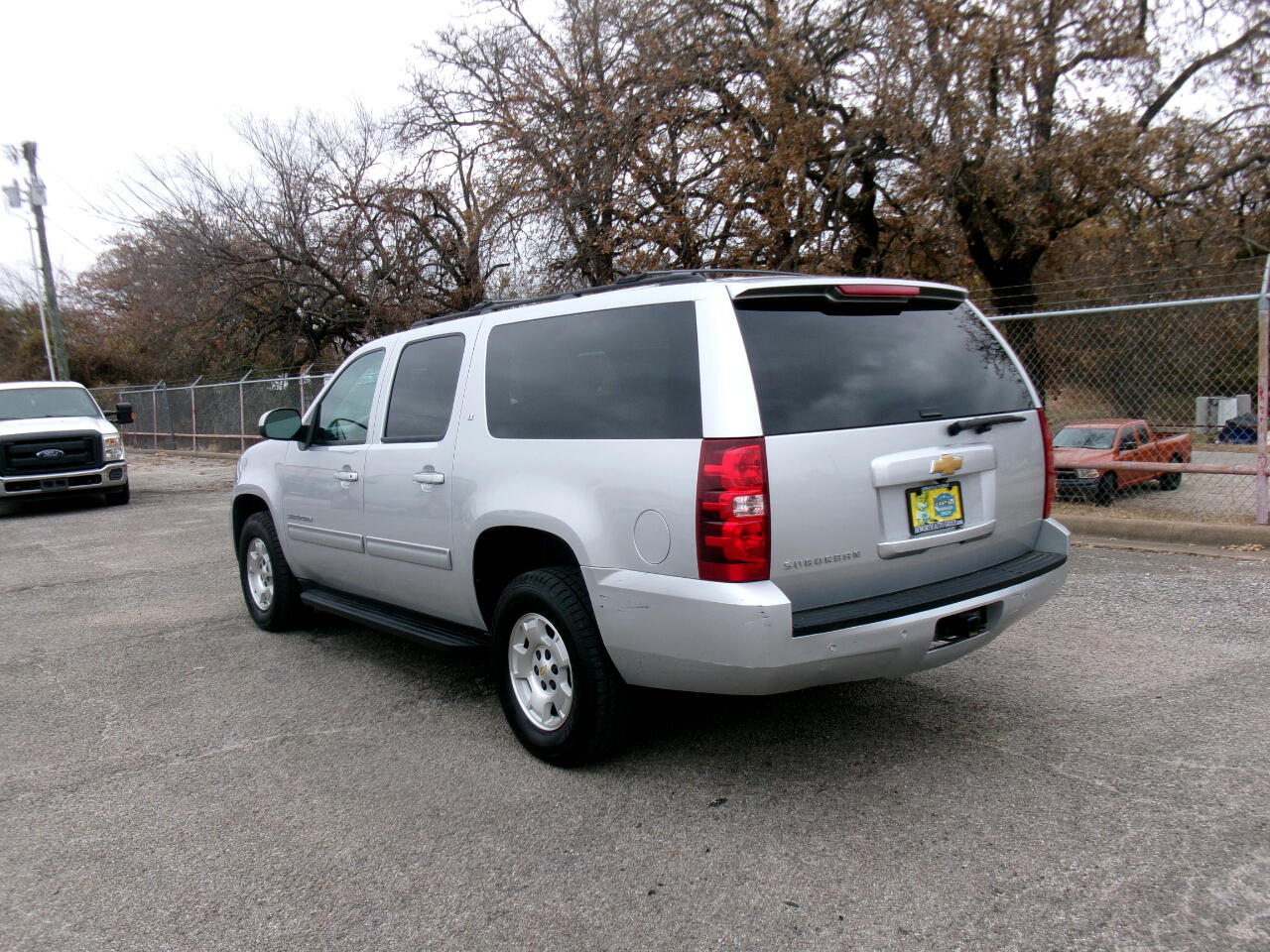 Chevrolet Suburban LT 1500 4WD 2014