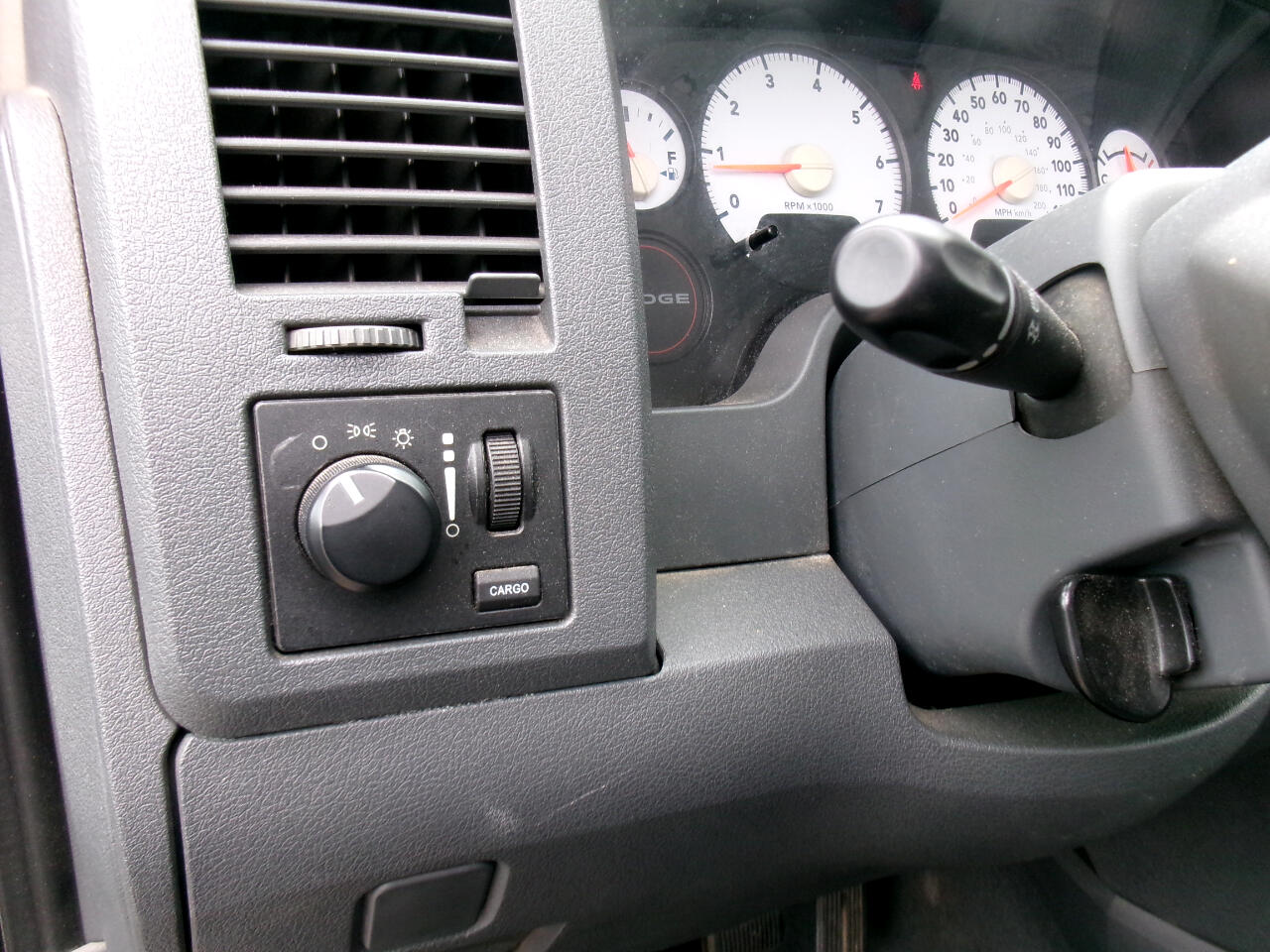 Dodge Ram 1500 Reg. Cab Short Bed 2WD 2007