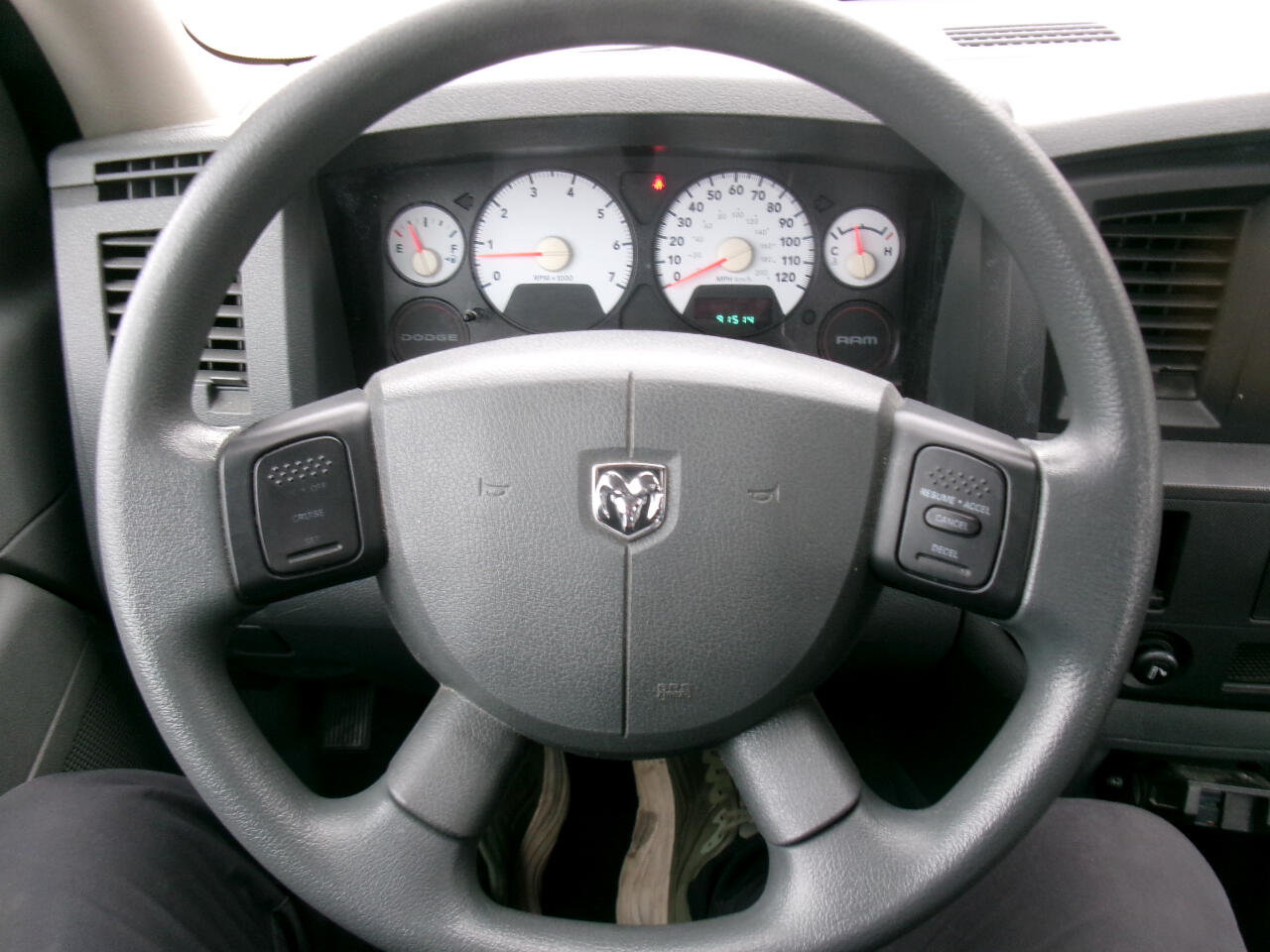 Dodge Ram 1500 Reg. Cab Short Bed 2WD 2007